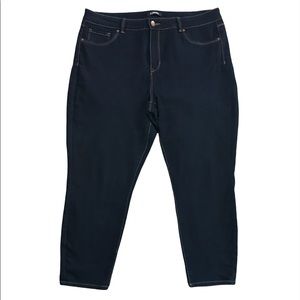 New D Jeans Dark Wash Crop Jeans